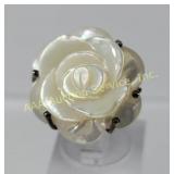 Sterling Silver Ring with Mother-of-Pearl Rose Des