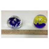 Joe Rice 2006 Art Glass Paperweight with Floral Mo
