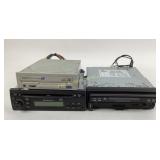 MP4VCDMP3 radio player missing face, Hewitt