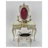 1963 Mattel Susy Goose Vanity Set