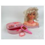 Barbie make me pretty styling head, beauty case