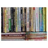 Western and Adventure Paperback Books: Giant, No S