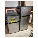 Magic Chef Compact Refrigerators with Freezer Comp