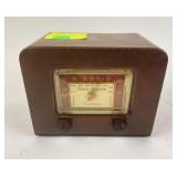 Pioneer T601 FM tuner, powers up