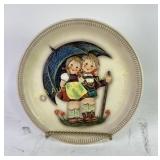 M.J. Hummel 1975 Annual Plate Featuring Boy and Gi