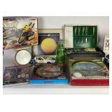 Motown Jackson 5 Records, Knife set, scale, clock