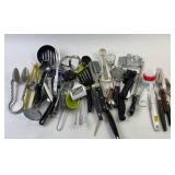 Kitchen Utensils and Gadgets, cleaver, thermometer