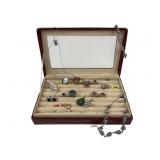 Costume Jewelry: Pearl LIke necklace and bracelet