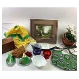 Coin dot, Kitchenware, Art, and Accessories