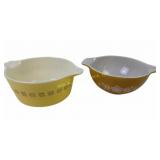 Vintage Pyrex lot of 2,  golden
