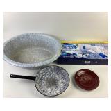 Enamel wear basin tub, enameled skillet,