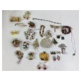 Costume Jewelry: Holiday Brooches, Earrings, Penda