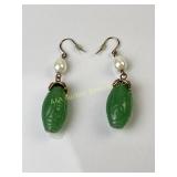 Carved jade earrings - Chinese. Total weight