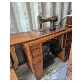 White Family Rotary Sewing Machine with Metal
