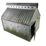 Metal Chicken Coop with Ventilation and Hinged Doo