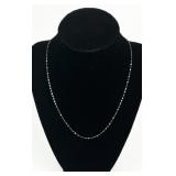 950PT marked Platinum Necklace 2.49g TW 18"