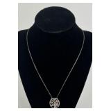 .925 Sterling Silver chain and pendant 4.94g TW,