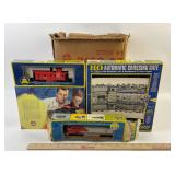 AHM HO Scale Sante Fe train, tyco transistor,
