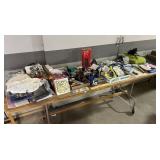 500pc Puzzles, Clothing, Green Rug