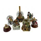 Christmas-Themed Snow Globes: Santa, Snowman, Nati