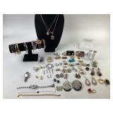 Costume Jewelry: 12k GF heart bracelet Trefari