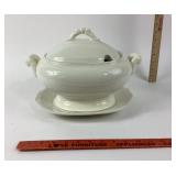 White Ceramic Soup Tureen With Lid