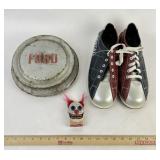 Old Ford Hubcap, Men