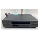 Mitsubishi HS-U410 VHS VCR, Powers Up