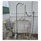 Industrial Wire Tripod Bin, Metal Gate With Barb