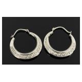 14k White Gold Earrings TW: 1.12 grams