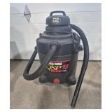 Shop Vac 12 Gallon - Powers On