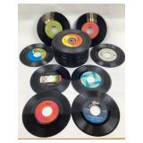 7 Inch Vinyl Records: Roy Clark, Johnny Horton, De