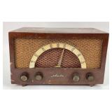 Silvertone Tabletop Tube Radio Model 1017