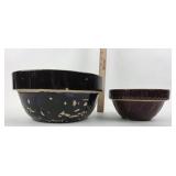 Black Stoneware Bowls With Heart Pattern