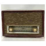 RCA Victor Deluxe AM/FM Tube Radio
