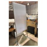 Double sided standing whiteboard