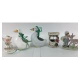 Vintage Figurines: Nuova Capodimonte Ceramic