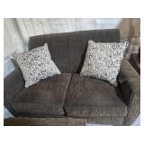 Flexsteel Brown Loveseat With 2 Throw Pillows -