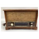 Zenith K731 AM/FM Tube Radio With Wood Cabinet
