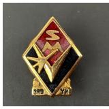 Kinney 14K Stamped SM 3rd year service pin, 1.74g