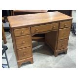 Wood desk 7 drawers