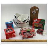 Coca-Cola Collectibles, Die-Cast Truck, Bowls