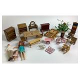 Vintage Doll House Miniature Furniture & Dolls 23
