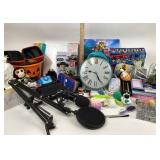 Disney Encanto vinyl, Neewer NW-700 Mic, Toys