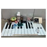 Floor Piano & DVDs: Inception, Celine Dion, Bruce
