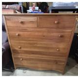 Richardson Brothers Company Wood Chest Of Drawers