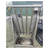 Galvanized Steel Livestock Hay & Grain Feeder