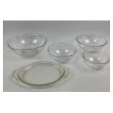 4 Pyrex Mixing Bowls