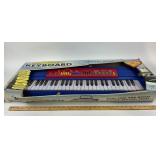 Toyquest Electronic Keyboard With 54 Keys