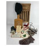 National Washboard Co No 824, American Beauty Iron